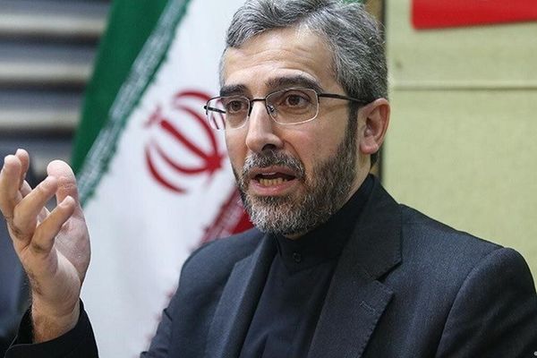 وزير الخارجية الإيراني بالإنابة: نرحب بإحياء المفاوضات النووية مع واشنطن