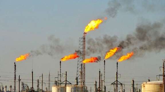 Gas flaing in Iran's oil industry wastes billions of dollars annually.