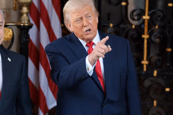 ترامپ: ایران بخواهد تاسیساتش را بازسازی کند، آنها را نابود میکنیم