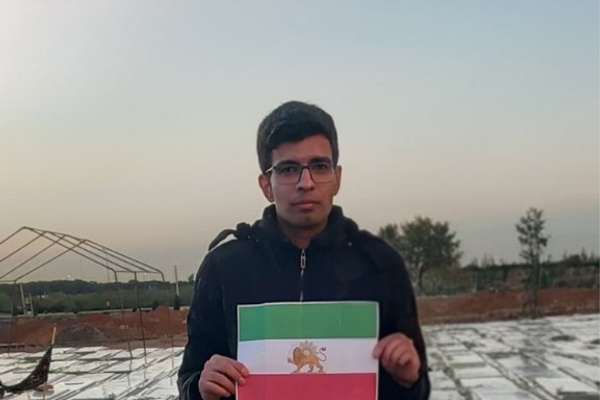 رضا محمدحسینی، زندانی سیاسی: ما هر روز با خبرهای تلخ اعدام بیدار میشویم