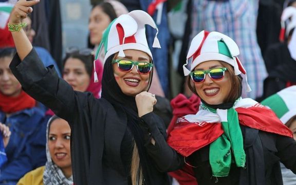 دیدار تیمهای ملی فوتبال ایران و عراق با حضور دو هزار تماشاگر زن برگزار میشود
