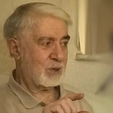 میرحسین موسوی از حصر: بازی به پایان رسیده؛ تفنگها را زمین بگذارید و از قدرت کناره بگیرید