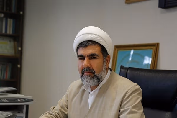 عضو کمیسیون حقوقی مجلس: در کشور مشکلی نداریم، مشکلات مال دشمنان است