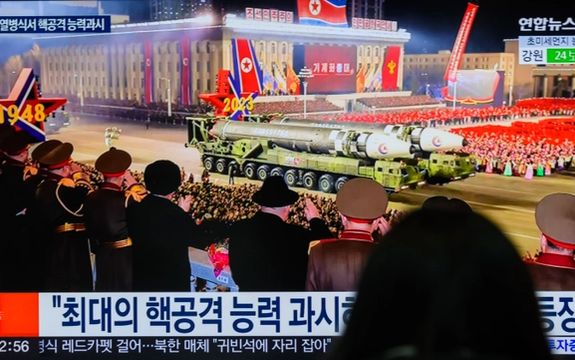 نمایش موشک قارهپیمای کره شمالی با سوخت جامد با «برد تا آمریکا»