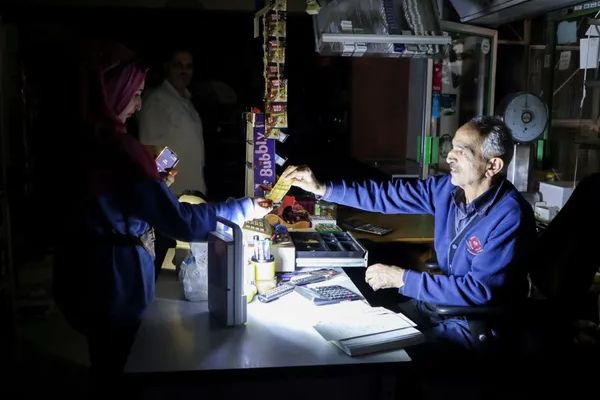 Iran Ready To Start Sending 600k Tons Of Free Fuel To Lebanon