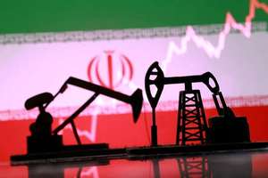 رویترز: آمریکا فروش موقت نفت ایران در دریا را برای مهار قیمتها مجاز کرد