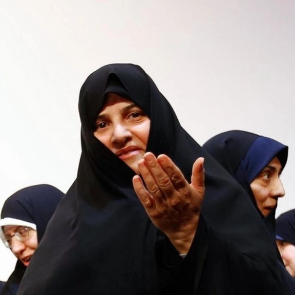 واکنش کیهان به دخالت همسر ابراهیم رئیسی در امور دولت: «خدا وکیلی مسخرهتر از این نمیشود»