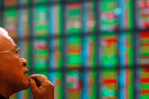 واکنش بازارهای جهانی به آتشبس موقت؛ نفت به زیر ۱۰۰ دلار سقوط کرد و بورسها جهش کردند