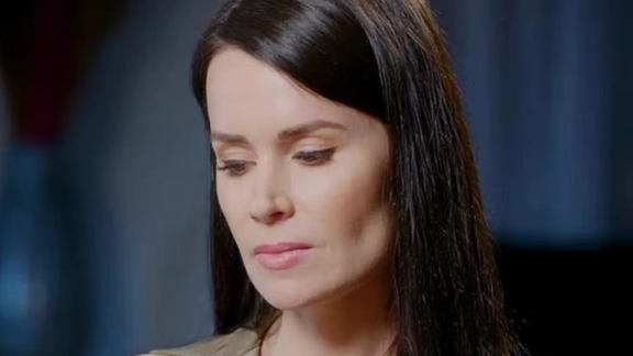 کایلی مور گیلبرت، پژوهشگر استرالیایی