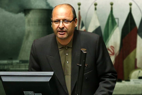 برلماني إيراني: النظام منح الإنترنت لبعض الفئات لـ "إنتاج محتوى موجّه للخارج"