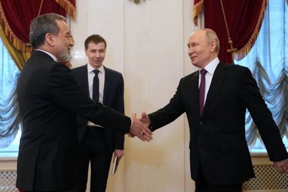 Iran's Foreign Minister Abbas Araghchi and Russian President Vladimir Putin. April 27, 2026