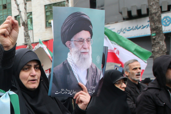 منوچهر متکی: دشمنان در جنگ اخیر توانستند بهراحتی برای کشتن خامنهای اقدام کنند