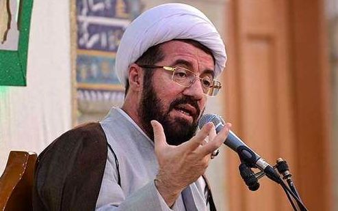 مدرس حوزه علمیه: دشمنان امر به معروف را فضولی کردن تعبیر میکنند