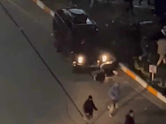 کانادا در واکنش به زیر گرفتن معترضان با خودرو زرهی، جمهوری اسلامی را بهشدت محکوم کرد