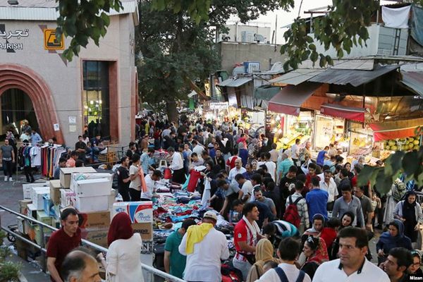 مع اقتراب العام الإيراني الجديد.. حكومة طهران تواجه صعوبات في زيادة الأجور ومواجهة التضخم