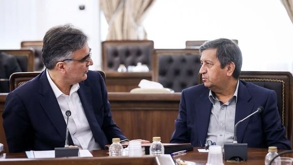 Iran replaces central bank chief as currency crisis deepens