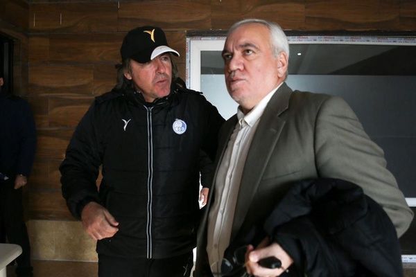 ساپینتو به روایت یکی از مدیران استقلال؛فتح‌الله‌زاده گفت ساپینتو برود، با ماگات تمام کردیم