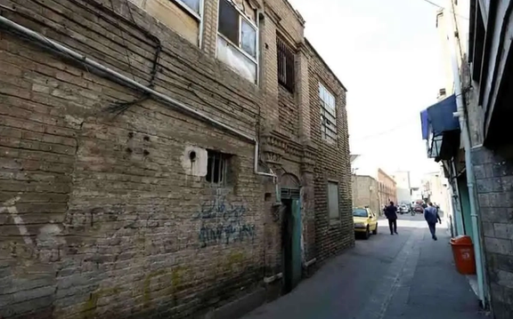 معاون وزیر راه و شهرسازی: ۱۰ میلیون ایرانی در بناهای ناپایدار سکونت دارند