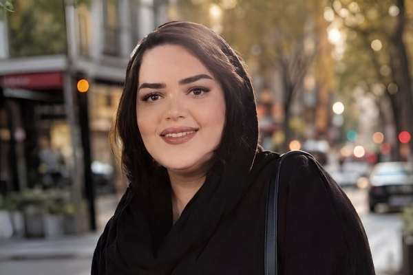 الحكم بالسجن أكثر من 32 عاماً على "مريم باباجاني" إحدى معتقلات احتجاجات يناير بمدينة إيذه