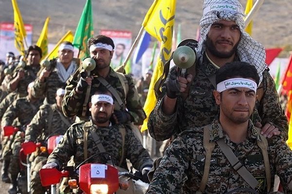 نائب رئيس البرلمان الإيراني: الطريق الوحيد لإنقاذ البلاد هو العمل بـ "عقلية الباسيج"