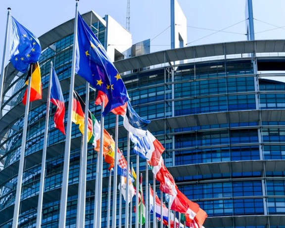 الاتحاد الأوروبي يستعد لإدراج الحرس الثوري الإيراني كمنظمة إرهابية.. وطهران تهدد بالرد