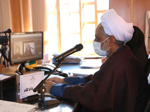 وزیر بهداشت دستور داد واکسیناسیون قضات و کارکنان دادگاهها در اولویت قرار گیرد