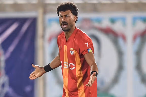 حامد لک، رامین رضاییان و مهدی تیکدری به دلیل حمایت از مردم ایران، احضار شدند