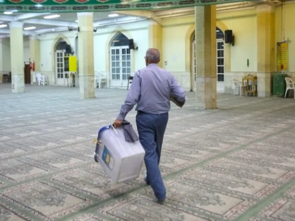 عالم اجتماع إيراني: أعداد الناخبين ستنخفض أكثر في الجولة الثانية من الانتخابات الرئاسية