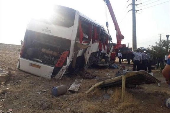 واژگونی اتوبوس خبرنگاران بازدیدکننده از دریاچه ارومیه؛ دستکم دو خبرنگار کشته شدند