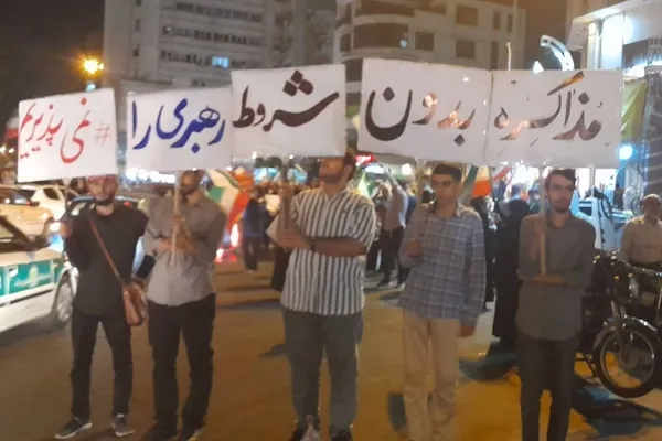 احتمال امضای تفاهمنامه با آمریکا، صفوف حامیان جمهوری اسلامی را دچار شکاف کرد