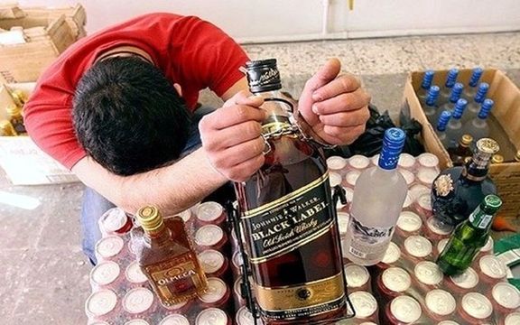 موجة مميتة من "المشروبات الكحولية السامة" تتفشى في إيران ووفاة 7 آخرين