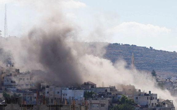 نیروهای اسرائیلی به شهرهای مختلف کرانه باختری حمله کردند
