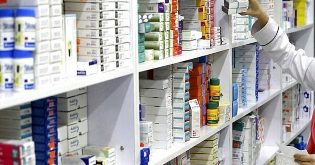 وسائل إعلام إيرانية تحذّر من تفاقم أزمة نقص الأدوية بعد تفعيل "آلية الزناد"