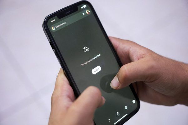 رسانه وابسته به سپاه: قطع اینترنت در زمان جنگ جزو لاینفک «حاکمیت ملی» است