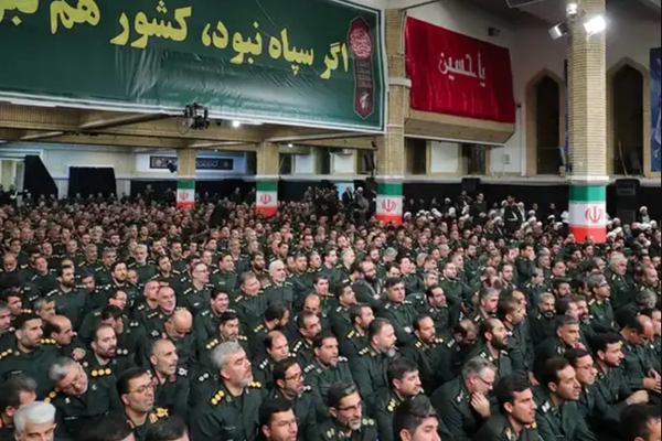 كندا تُوسّع نطاق منع دخول مسؤولي النظام الإيراني إلى أراضيها