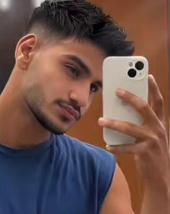 دانیال مرادی‌زاده ۱۸ دی در اعتراضات نارمک تهران با شلیک سه گلوله جنگی کشته شد