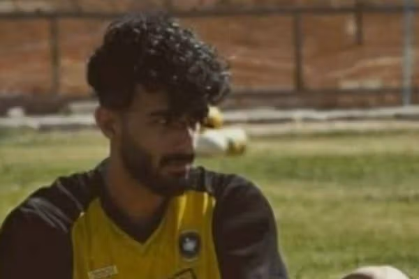 بیخبری خانواده محمدحسین حسینی، فوتبالیست ۲۶ ساله، از وضعیت او در بازداشت