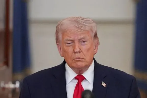 دونالد ترامپ: چین بسیار خوشحال است که من تنگه هرمز را برای همیشه باز میکنم