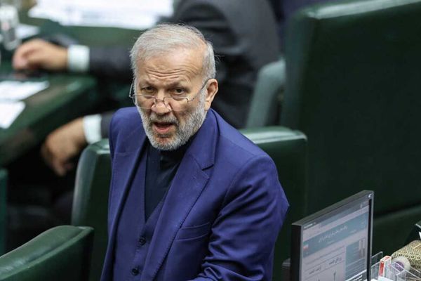 ممثل طهران بالبرلمان الإيراني: على السلطة القضائية إصدار حكم بإعدام ترامب ونتنياهو