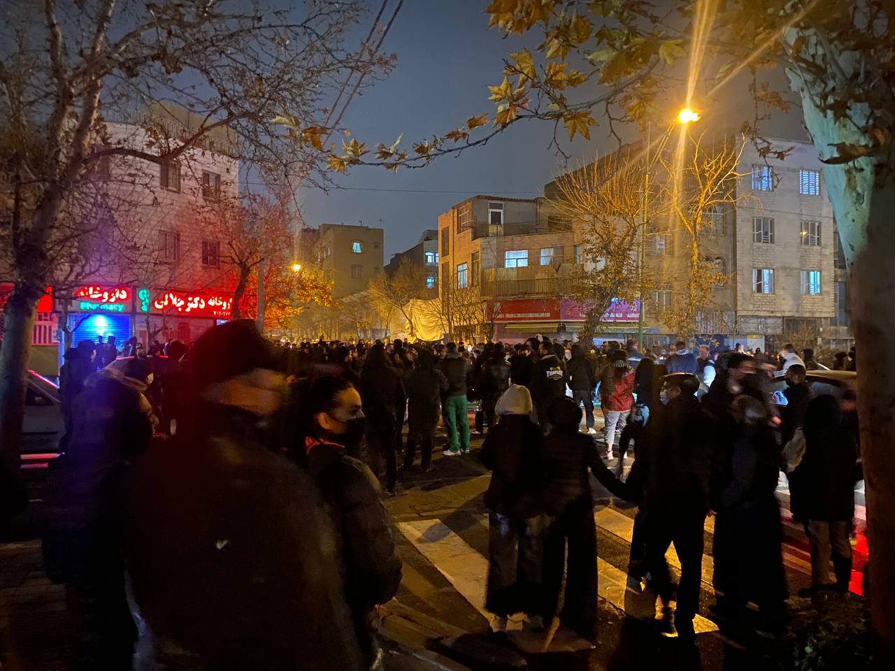 هاآرتص: تورم، تحریم و بن‌بست سیاسی؛ چرا ایران به نقطه انفجار رسیده است