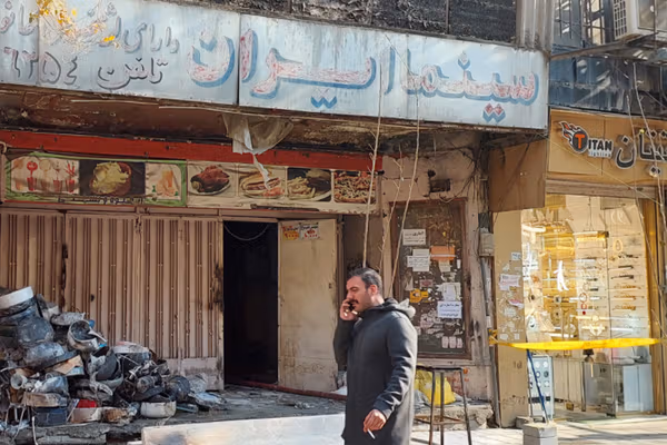 روزنامه پیام ما درباره آتشسوزی سینمای لالهزار: نوستالژی تهران را آتش زدند