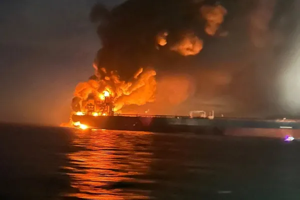 رسانههای ترکیه: دو نفتکش ناوگان سایه روسیه در دریای سیاه با پهپاد هدف حمله قرار گرفتند