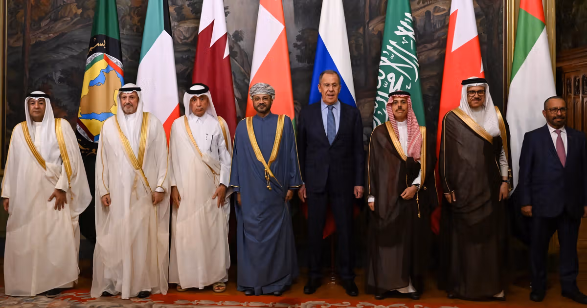 Russia Sides With UAE Over Iran's Persian Gulf Islands