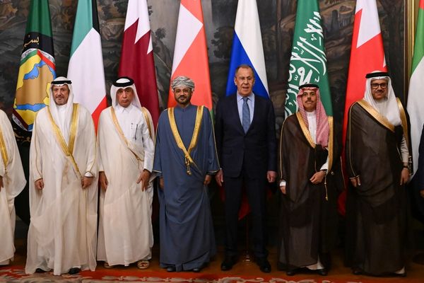 Russia Sides With UAE Over Iran's Persian Gulf Islands