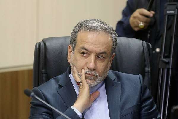 عباس عراقچی: بریتانیا از هرگونه همکاری با آمریکا و اسرائیل خودداری کند