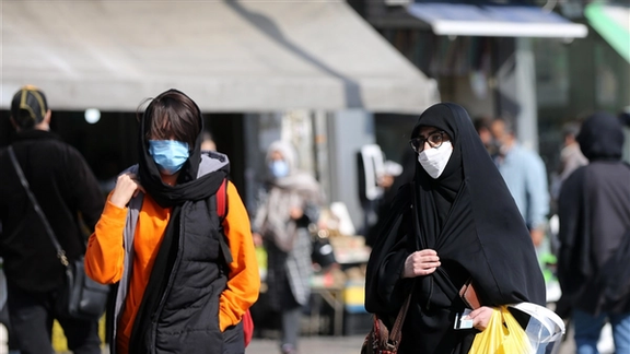 نمکی: وضعیت کرونا در کشور به سمت قرمزتر شدن و رنگ سیاه پیش میرود