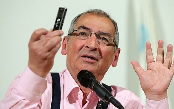 صادق زیباکلام، استاد دانشگاه: در دوره ترامپ جمهوری اسلامی دست و پایش را جمعتر خواهد کرد