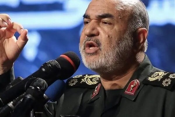قائد الحرس الثوري الإيراني: جهود الاستخبارات منعت العدو من التوغل في خبايا الأجهزة الأمنية