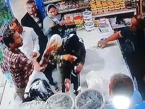 رفع پلمب لبنیاتی و بازداشت دو زن مخالف «حجاب»؛ ماستپاش به اتهام «اخلال در نظم» دستگیر شد