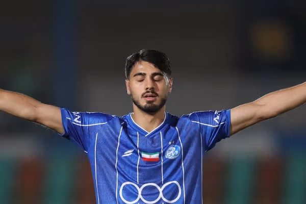 هراس جمهوری اسلامی از استادیومها؛ استقلال بدون تماشاگر و خوشحالی، فجر سپاسی را شکست داد